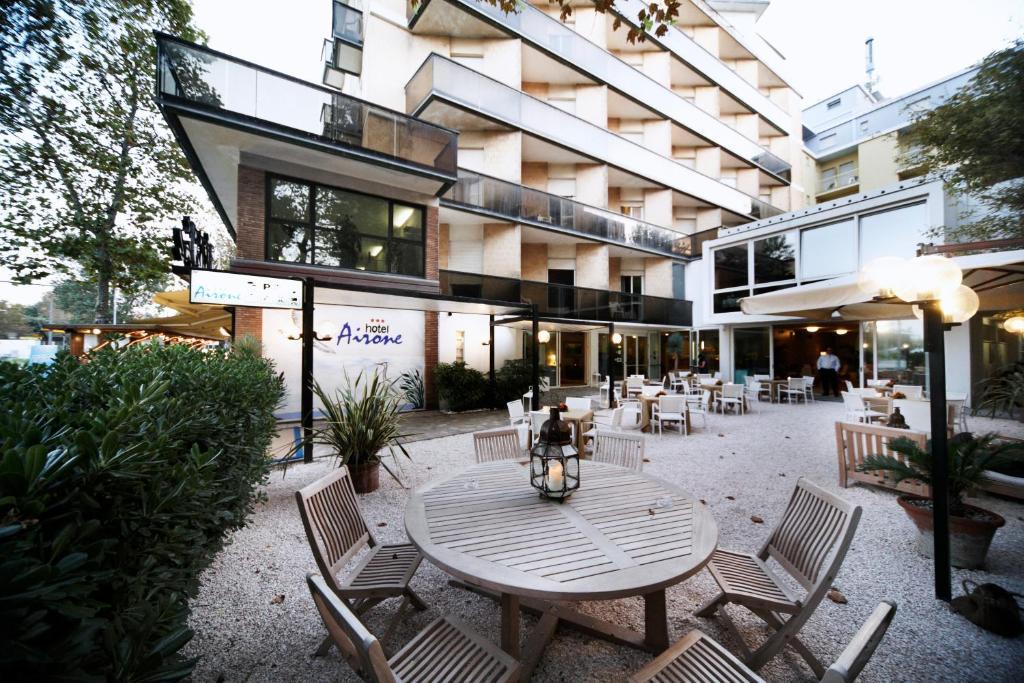 Hotel Airone Rimini Exterior photo